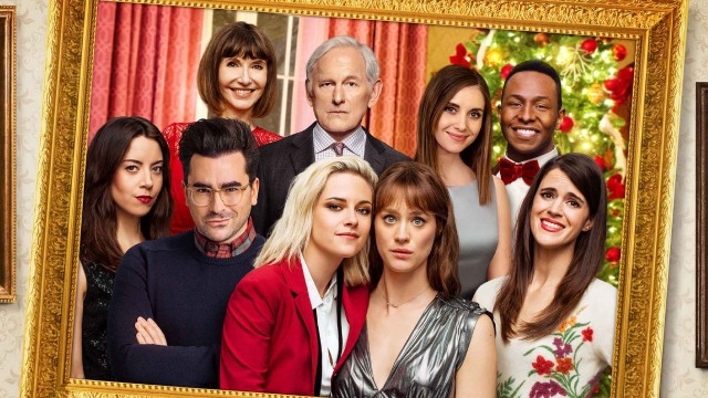 CLUB ROOM x MUSE: Happiest Season