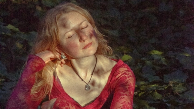 CLUB ROOM: Eva Lunny Audiovisual Set