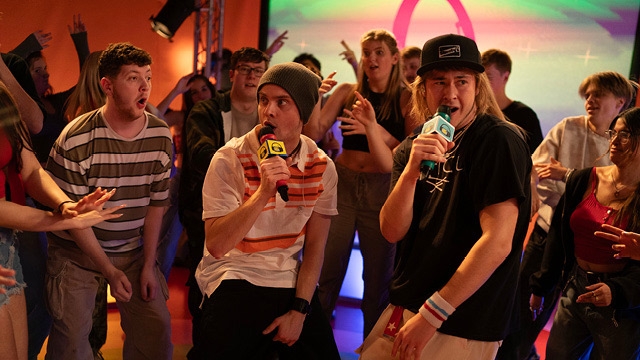 Dog-Friendly Screening: California Schemin'