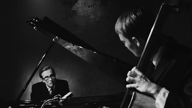 Everybody Digs Bill Evans